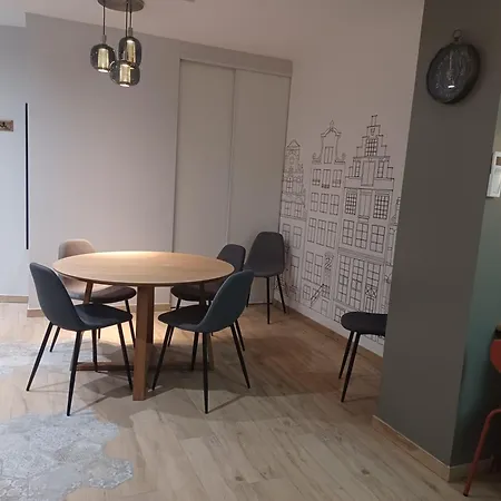 Appartement Jardin 01 *